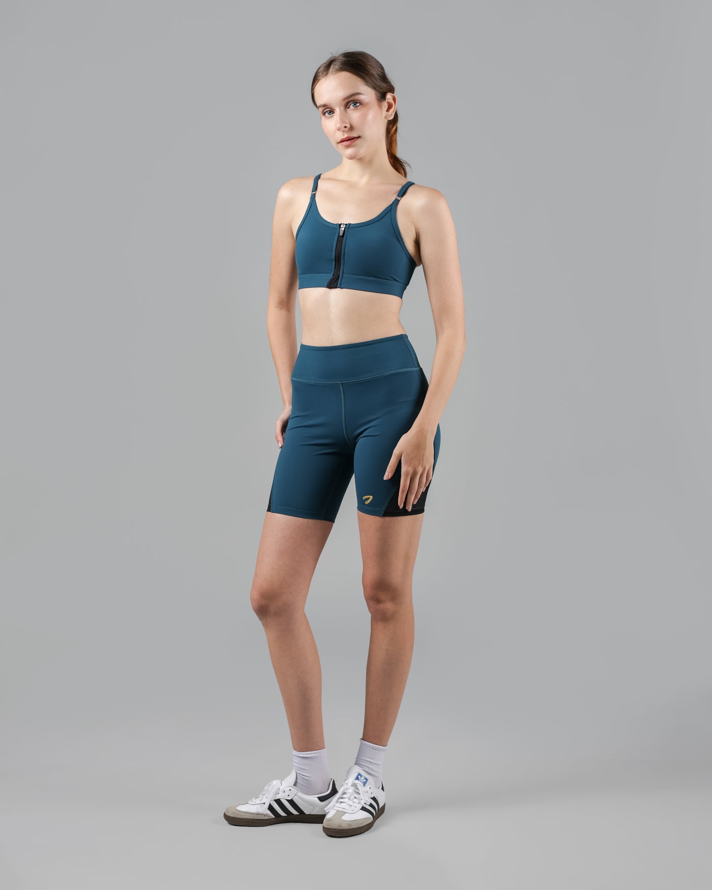 Vicky Zip Up Sports Bra