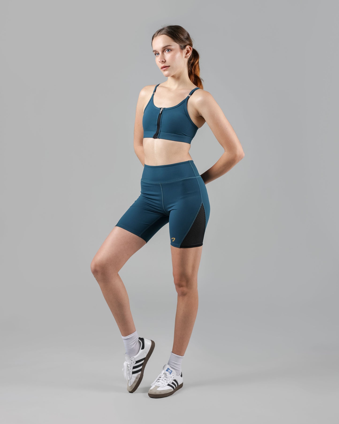 Vicky Zip Up Sports Bra