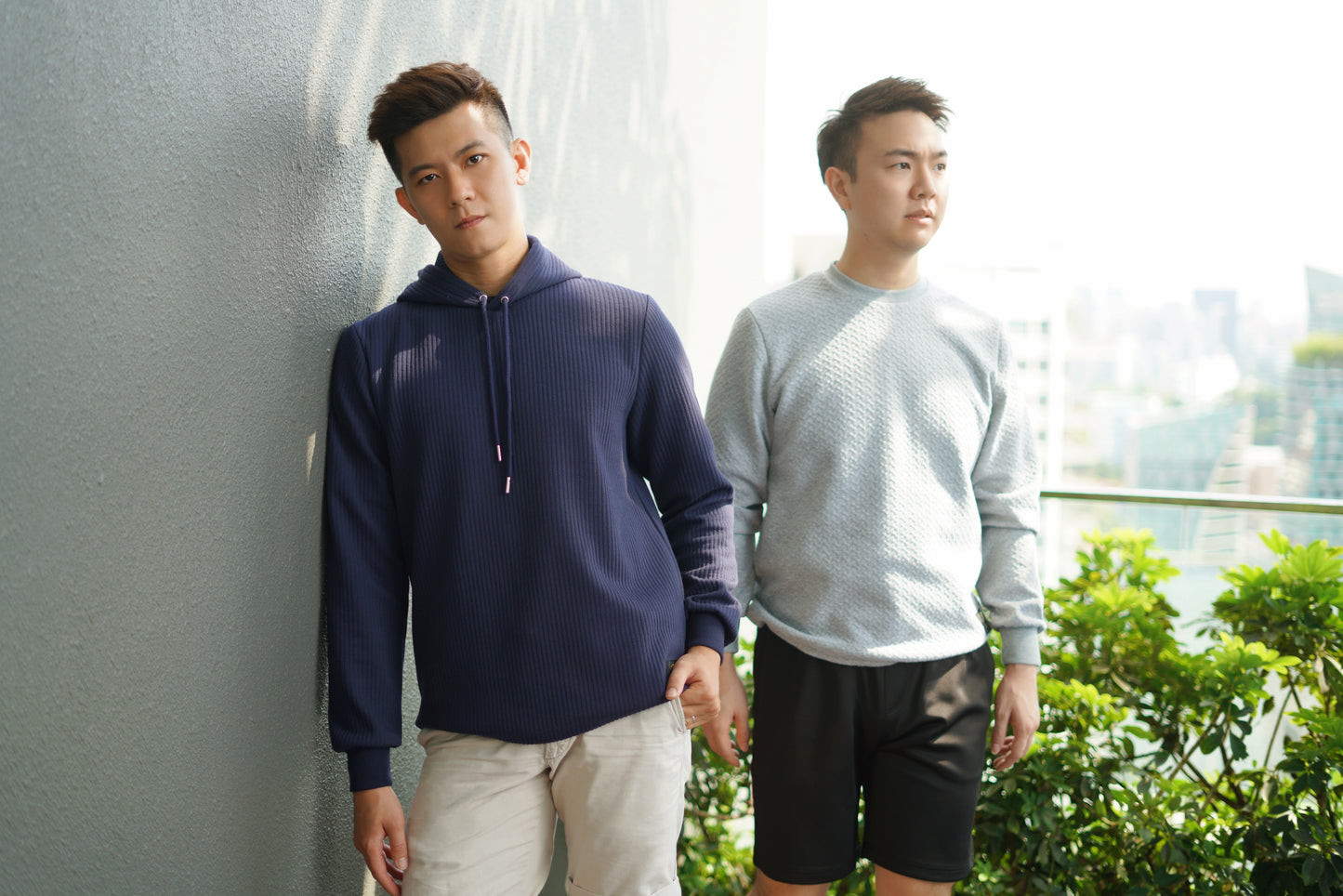 Taylor Relaxed Unisex Pullover Hoodie in Navy Blue