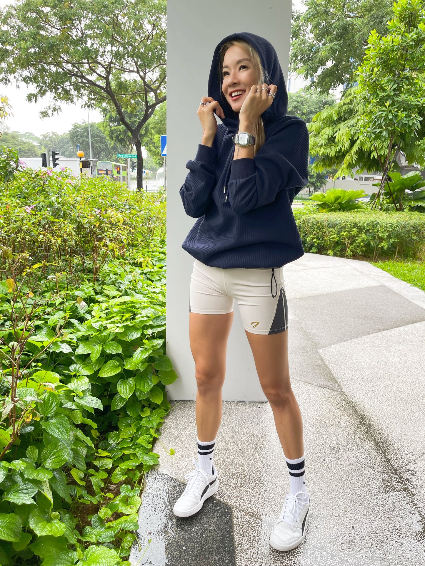 Taylor Relaxed Unisex Pullover Hoodie in Navy Blue