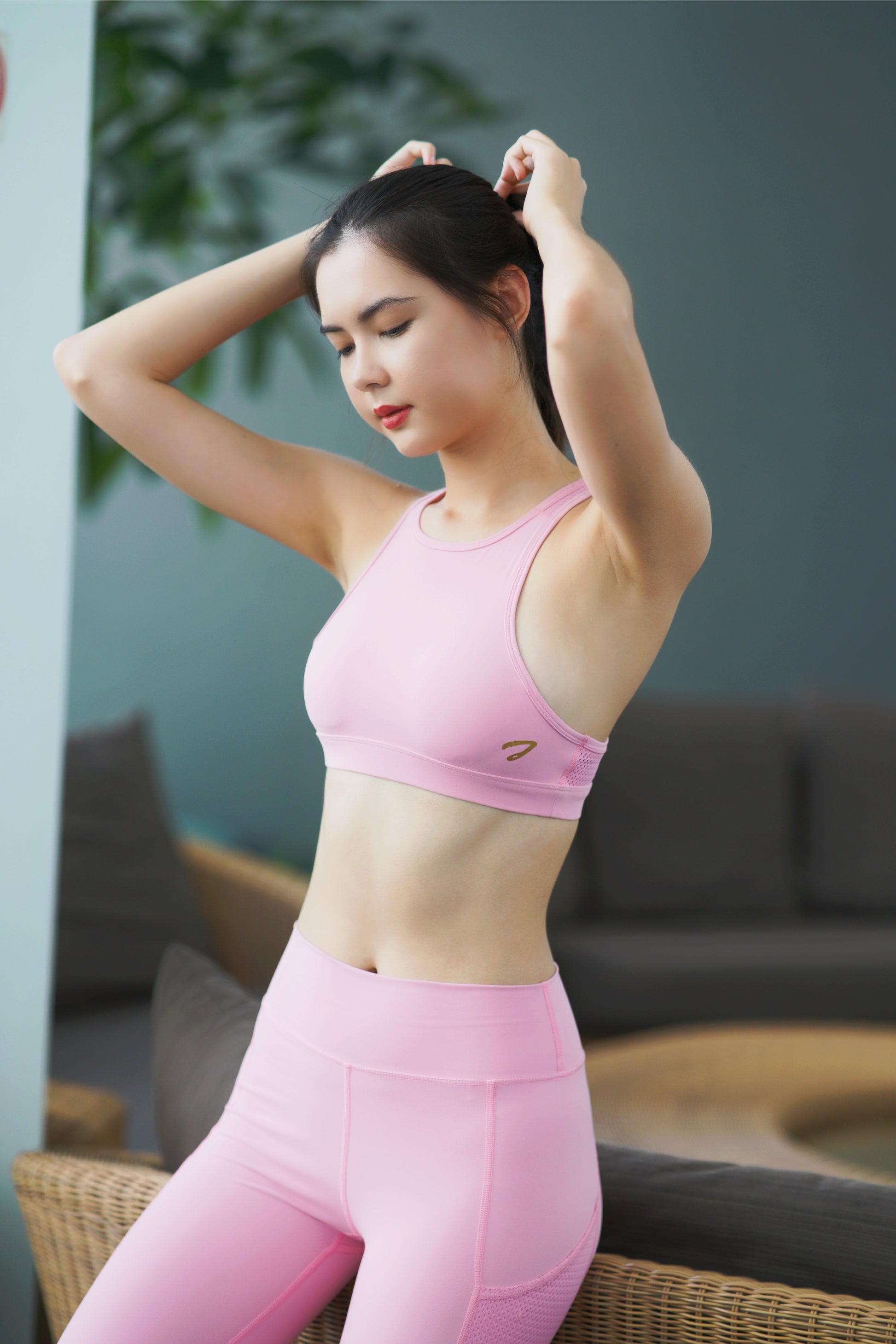 New Style Silk Vest Yoga Comfortable Casual Sports Bra - China Spun Siik  and Comfortadbie price